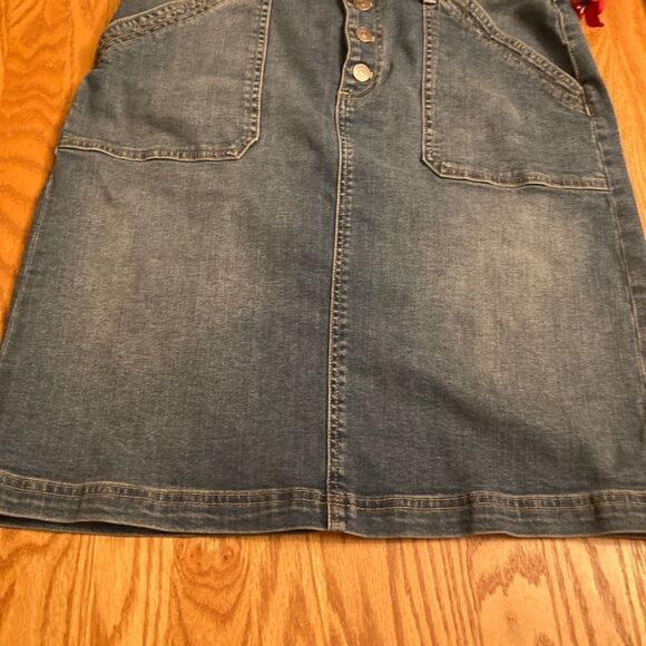 Chaps Denim front button Skirt - Picture 4 of 10